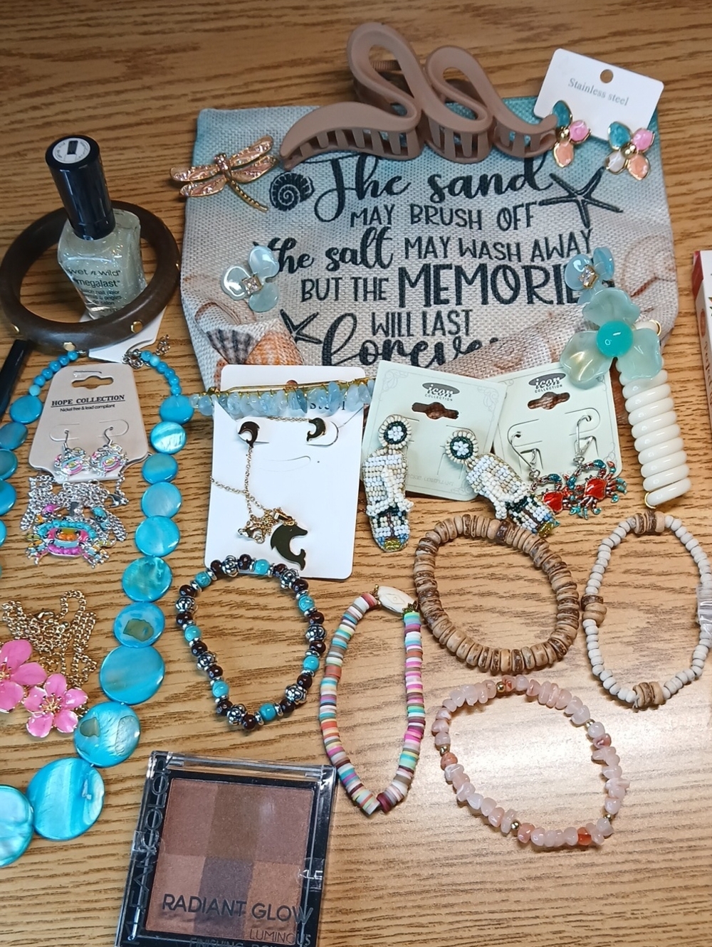 NWOT 25PC St. Steel/PL Beach Makeup Bag Jewelry Bundle Necklace/Earring/Bracelet